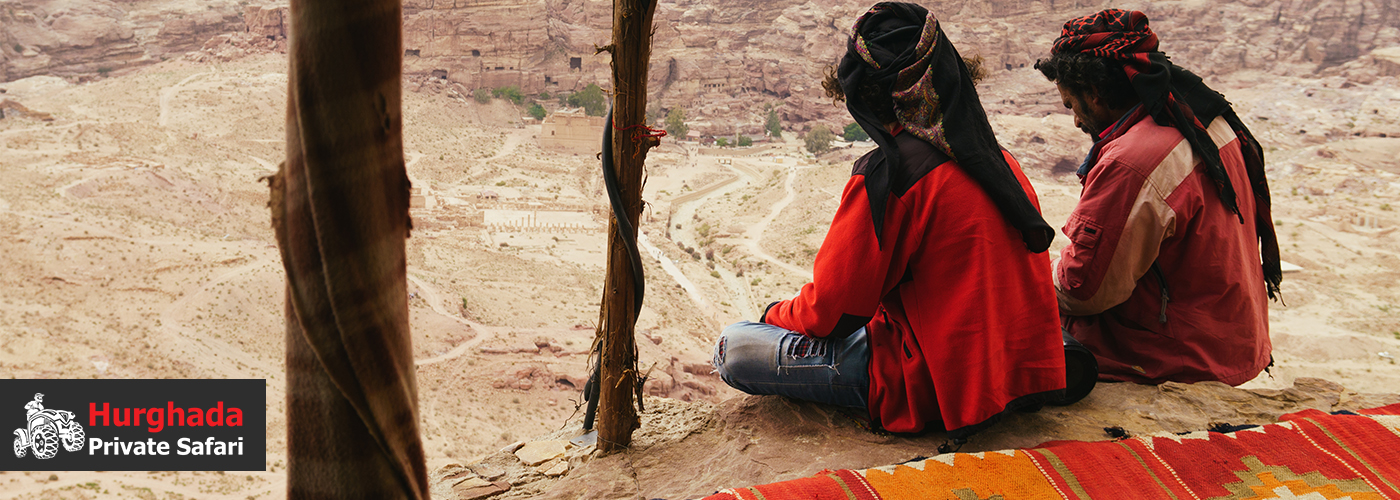 🌴 Feel the Heartbeat of the Desert 4 August Blog Posts Visual27